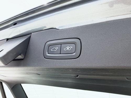 Comprar VOLVO V60 2.0 B3 G MOMENTUM PRO 163CV 2021 de segunda mano VOLVO V60 2.0 B3 G MOMENTUM PRO 163CV 2021 de segunda mano