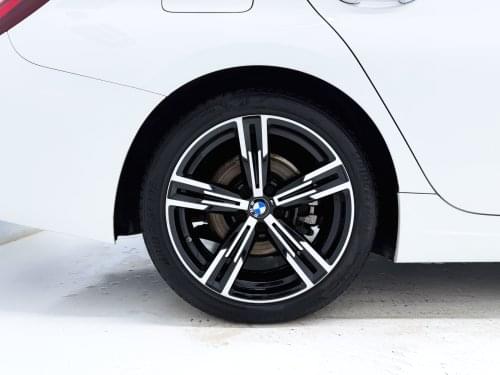 BMW SERIE 3 318D TOURING PACK M 2022 de segunda mano