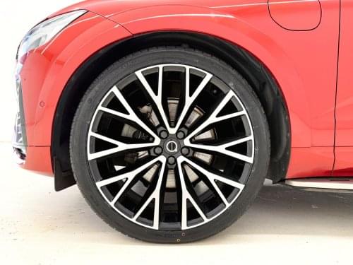 Comprar VOLVO XC60 2.0 T6 AWD RECHARGE R-DESIGN 340CV 2021 de segunda mano VOLVO XC60 2.0 T6 AWD RECHARGE R-DESIGN 340CV 2021 de segunda mano