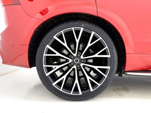 Comprar VOLVO XC60 2.0 T6 AWD RECHARGE R-DESIGN 340CV 2021 de segunda mano VOLVO XC60 2.0 T6 AWD RECHARGE R-DESIGN 340CV 2021 de segunda mano