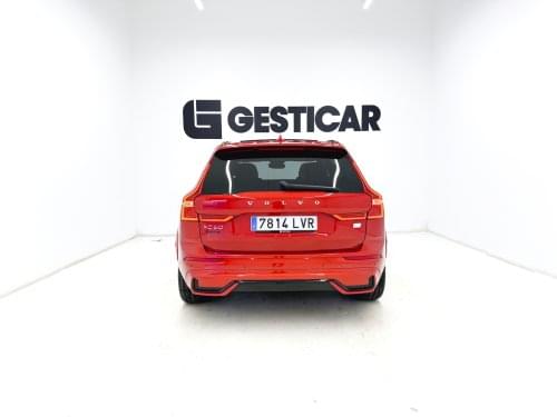 Comprar VOLVO XC60 2.0 T6 AWD RECHARGE R-DESIGN 340CV 2021 de segunda mano VOLVO XC60 2.0 T6 AWD RECHARGE R-DESIGN 340CV 2021 de segunda mano
