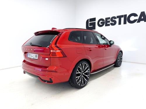 Comprar VOLVO XC60 2.0 T6 AWD RECHARGE R-DESIGN 340CV 2021 de segunda mano VOLVO XC60 2.0 T6 AWD RECHARGE R-DESIGN 340CV 2021 de segunda mano