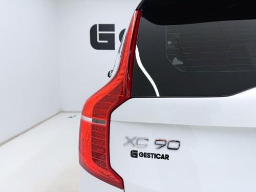 VOLVO XC90 T8 AWD RECHARGE R-DESIGN AUTO 390CV 2021 de segunda mano