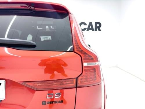 VOLVO XC60 D5 AWD RDESIGN  235CV 2018 de segunda mano