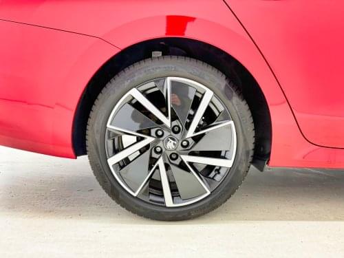 SKODA OCTAVIA COMBI 1.5ETSI 150CV DSG SPORTLINE 2025 de segunda mano