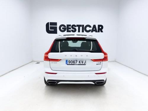 VOLVO XC60 T8 R DESIGN 390CV 2019 de segunda mano