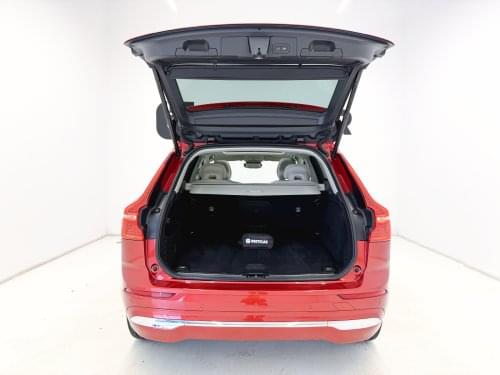 VOLVO XC60 T6 AWD RECHARGE INSCRIPTION AUTO 340CV 2022 de segunda mano