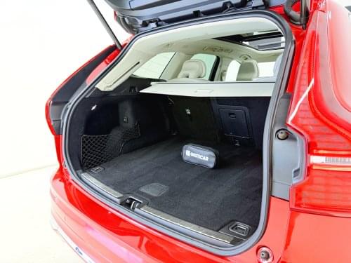 VOLVO XC60 T6 AWD RECHARGE INSCRIPTION AUTO 340CV 2022 de segunda mano