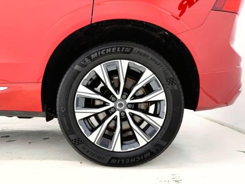 VOLVO XC60 T6 AWD RECHARGE INSCRIPTION AUTO 340CV 2022 de segunda mano