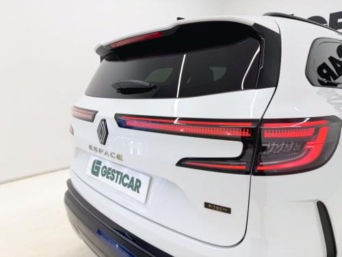 RENAULT ESPACE ICONIC ETECH FULL HYBRID 200CV 2023 de segunda mano