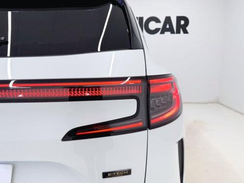 RENAULT ESPACE ICONIC ETECH FULL HYBRID 200CV 2023 de segunda mano