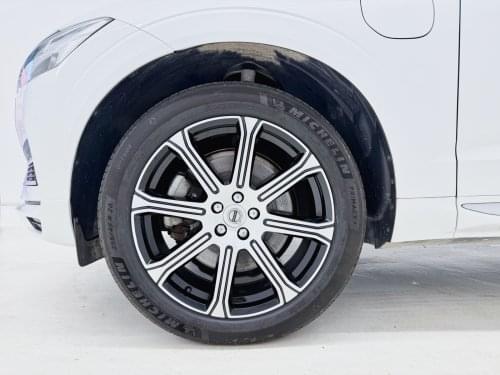 VOLVO XC60 T6 AWD RECHARGE INSCRIPTION 340CV AUTO 2021 de segunda mano