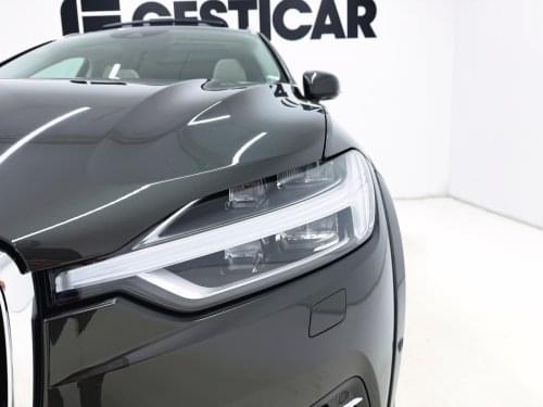VOLVO XC60 2.0 T8 AWD INSCRIPTION 390cv 2019 de segunda mano