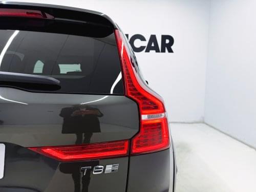 VOLVO XC60 2.0 T8 AWD INSCRIPTION 390cv 2019 de segunda mano