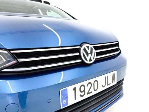 VOLKSWAGEN TOURAN 2.0TDI 150CV  DSG SPORT 2016 de segunda mano