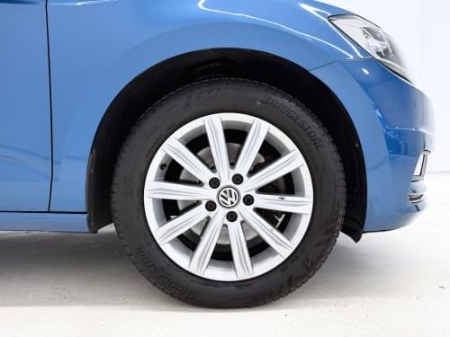 VOLKSWAGEN TOURAN 2.0TDI 150CV  DSG SPORT 2016 de segunda mano