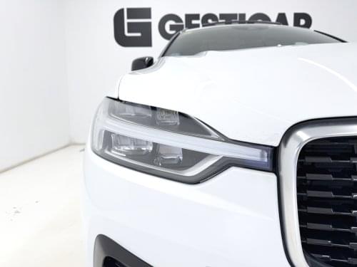 VOLVO XC60 2.0 B5 D AWD R-DESIGN AUTO 235CV 2020 de segunda mano