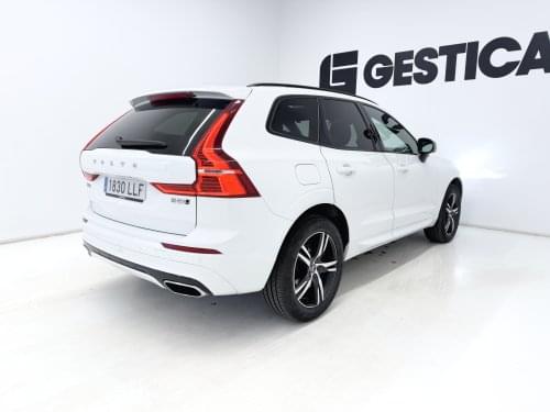 VOLVO XC60 2.0 B5 D AWD R-DESIGN AUTO 235CV 2020 de segunda mano