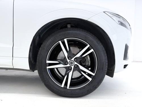 VOLVO XC60 2.0 B5 D AWD R-DESIGN AUTO 235CV 2020 de segunda mano