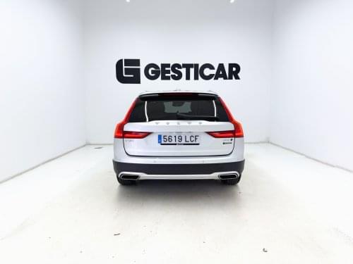 Comprar VOLVO V90 CROSS COUNTRY D4 190CV MOMENTUM 2019 de segunda mano VOLVO V90 CROSS COUNTRY D4 190CV MOMENTUM 2019 de segunda mano