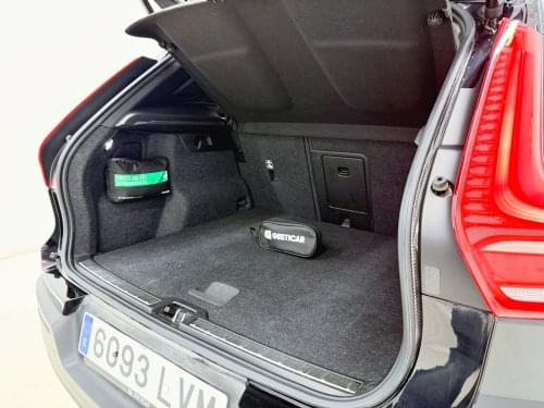 VOLVO XC40 1.5 T3 INSCRIPTION AUTO 163CV 2021 de segunda mano