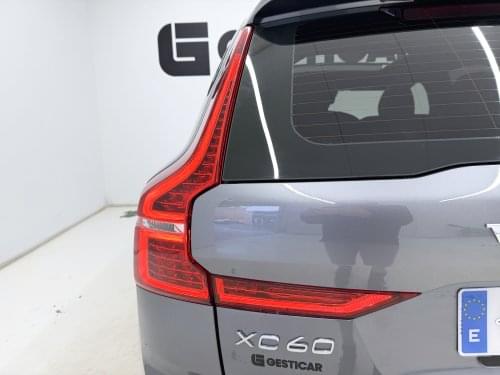 VOLVO XC60 2.0 T6 AWD RECHARGE R-DESIGN  AUTO 340CV 2020 de segunda mano