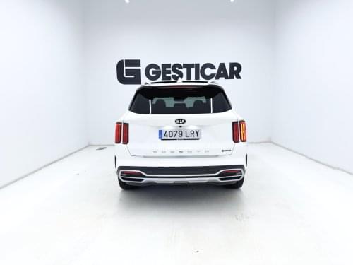 KIA SORENTO 2.2 CRDI EMOTION DCT 7PL 202CV LUXURY 2021 de segunda mano