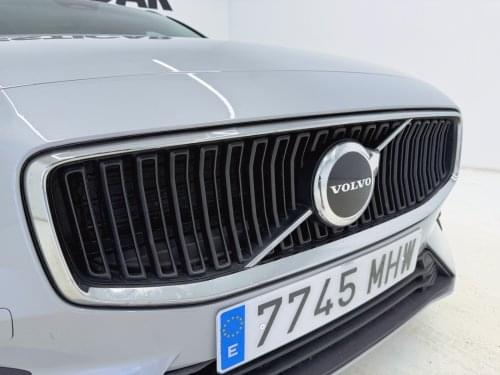 VOLVO V60 2.0 B4  ESSENTIAL AUTO 197CV 2023 de segunda mano