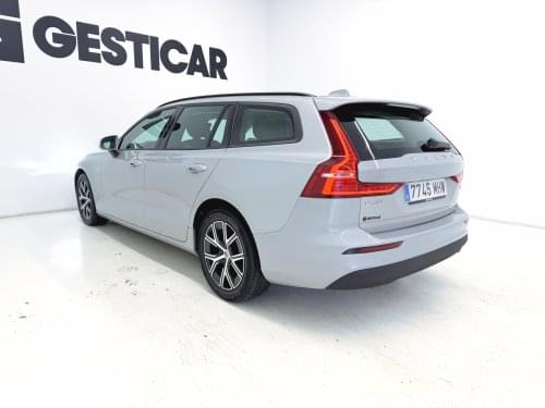 VOLVO V60 2.0 B4  ESSENTIAL AUTO 197CV 2023 de segunda mano