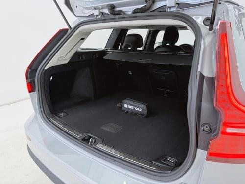 VOLVO V60 2.0 B4  ESSENTIAL AUTO 197CV 2023 de segunda mano