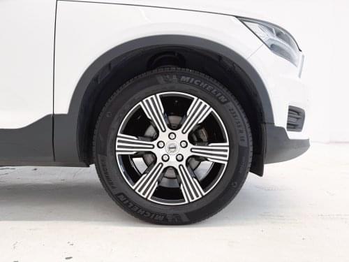 VOLVO XC40 1.5 T3 INSCRIPCION AUTO 163CV 2019 de segunda mano