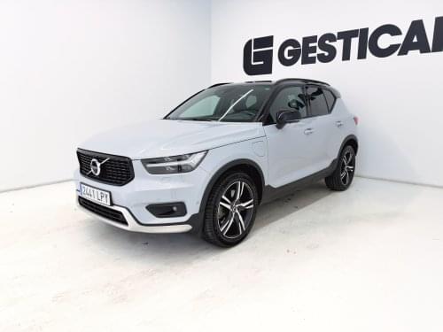 VOLVO XC40 1.5 T4 TWIN RECHARGE R-DESIGN AUTO 211CV 2021 de segunda mano