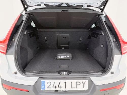 VOLVO XC40 1.5 T4 TWIN RECHARGE R-DESIGN AUTO 211CV 2021 de segunda mano
