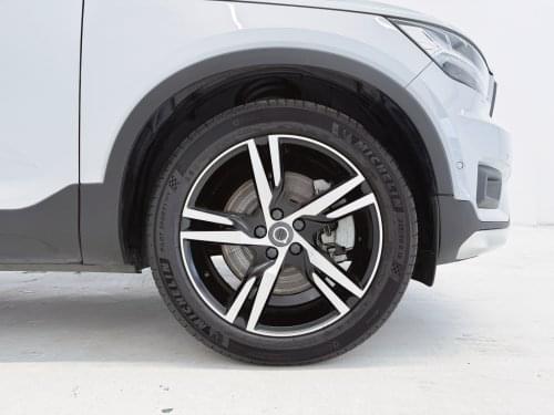 VOLVO XC40 1.5 T4 TWIN RECHARGE R-DESIGN AUTO 211CV 2021 de segunda mano