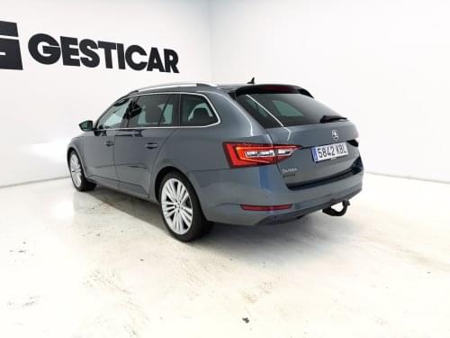SKODA SUPERB COMBI STYLE 2.0TDI 150CV DSG 2017 de segunda mano