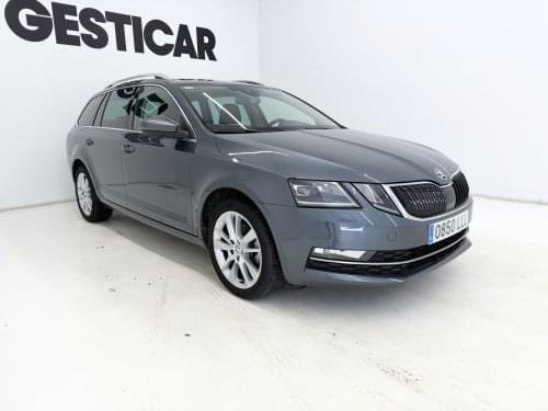 SKODA OCTAVIA COMBI 1.5 TSI DSG STYLE  150CV 2020 de segunda mano