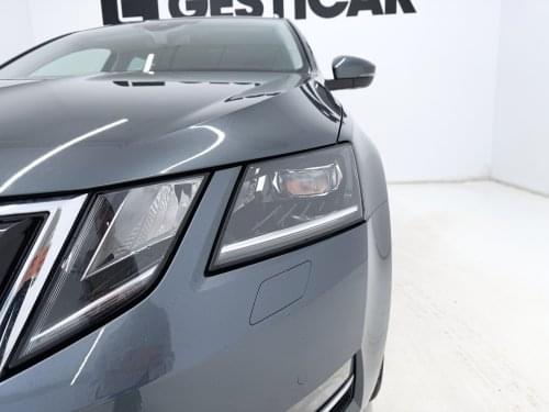 SKODA OCTAVIA COMBI 1.5 TSI DSG STYLE  150CV 2020 de segunda mano