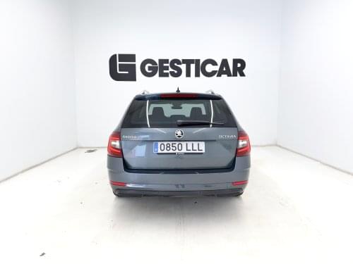 SKODA OCTAVIA COMBI 1.5 TSI DSG STYLE  150CV 2020 de segunda mano