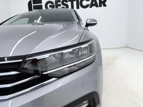 VOLKSWAGEN PASSAT VARIANT BUSINESS 2.0 TDI 122CV DSG 2020 de segunda mano