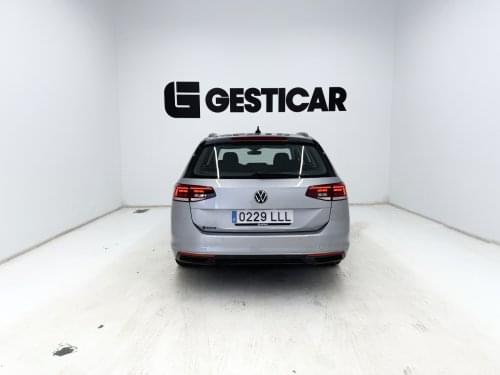 VOLKSWAGEN PASSAT VARIANT BUSINESS 2.0 TDI 122CV DSG 2020 de segunda mano
