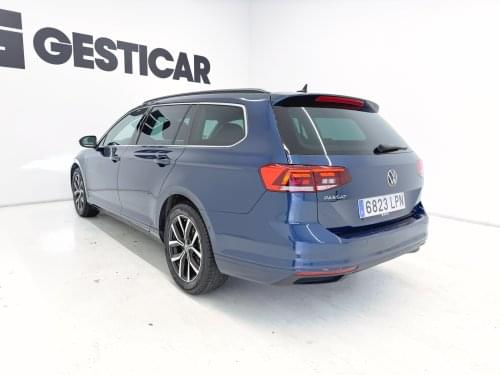 VOLKSWAGEN PASSAT VARIANT EXECUTIVE 1.5 TSI DSG 150CV 2021 de segunda mano