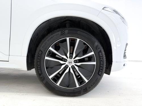 VOLVO XC90 2.0 B5 G AWD MOMENTUM AUTO 250CV 2021 de segunda mano