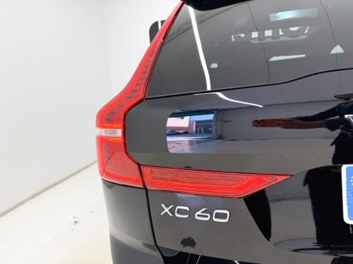 Comprar VOLVO XC60 2.0 T6 AWD RECHARGE R-DESIGN 355CV AUTO 2022 de segunda mano VOLVO XC60 2.0 T6 AWD RECHARGE R-DESIGN 355CV AUTO 2022 de segunda mano