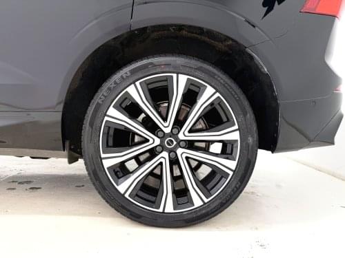 Comprar VOLVO XC60 2.0 T6 AWD RECHARGE R-DESIGN 355CV AUTO 2022 de segunda mano VOLVO XC60 2.0 T6 AWD RECHARGE R-DESIGN 355CV AUTO 2022 de segunda mano