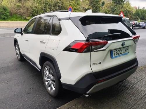 TOYOTA RAV4 2.5L 220H STYLE 2021 de segunda mano