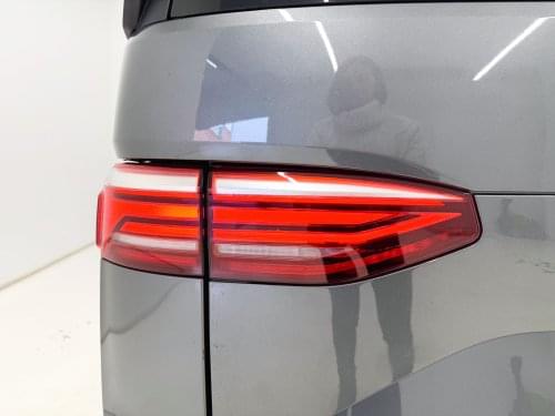 Comprar VOLKSWAGEN MULTIVAN 2.0 TSI 204CV Life DSG Larga 2023 de segunda mano VOLKSWAGEN MULTIVAN 2.0 TSI 204CV Life DSG Larga 2023 de segunda mano