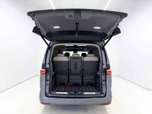 Comprar VOLKSWAGEN MULTIVAN 2.0 TSI 204CV Life DSG Larga 2023 de segunda mano VOLKSWAGEN MULTIVAN 2.0 TSI 204CV Life DSG Larga 2023 de segunda mano