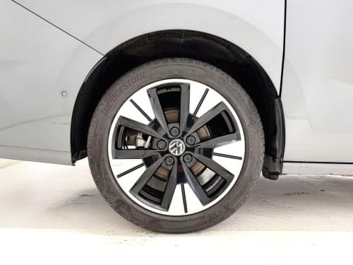 Comprar VOLKSWAGEN MULTIVAN 2.0 TSI 204CV Life DSG Larga 2023 de segunda mano VOLKSWAGEN MULTIVAN 2.0 TSI 204CV Life DSG Larga 2023 de segunda mano