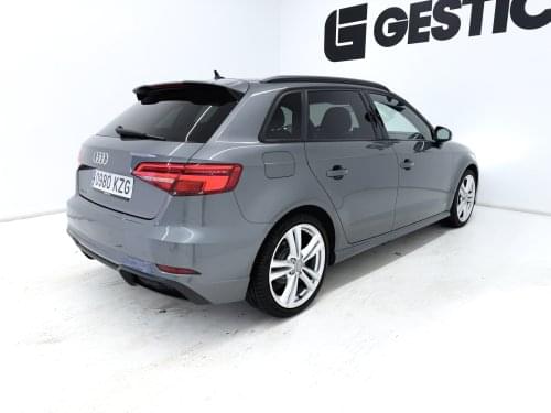 AUDI A3 SPORTBACK S LINE 35 TFSI 150CV STRONIC 2019 de segunda mano