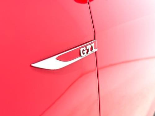 VOLKSWAGEN GOLF GTI 245CV THE ORIGINAL 2020 de segunda mano